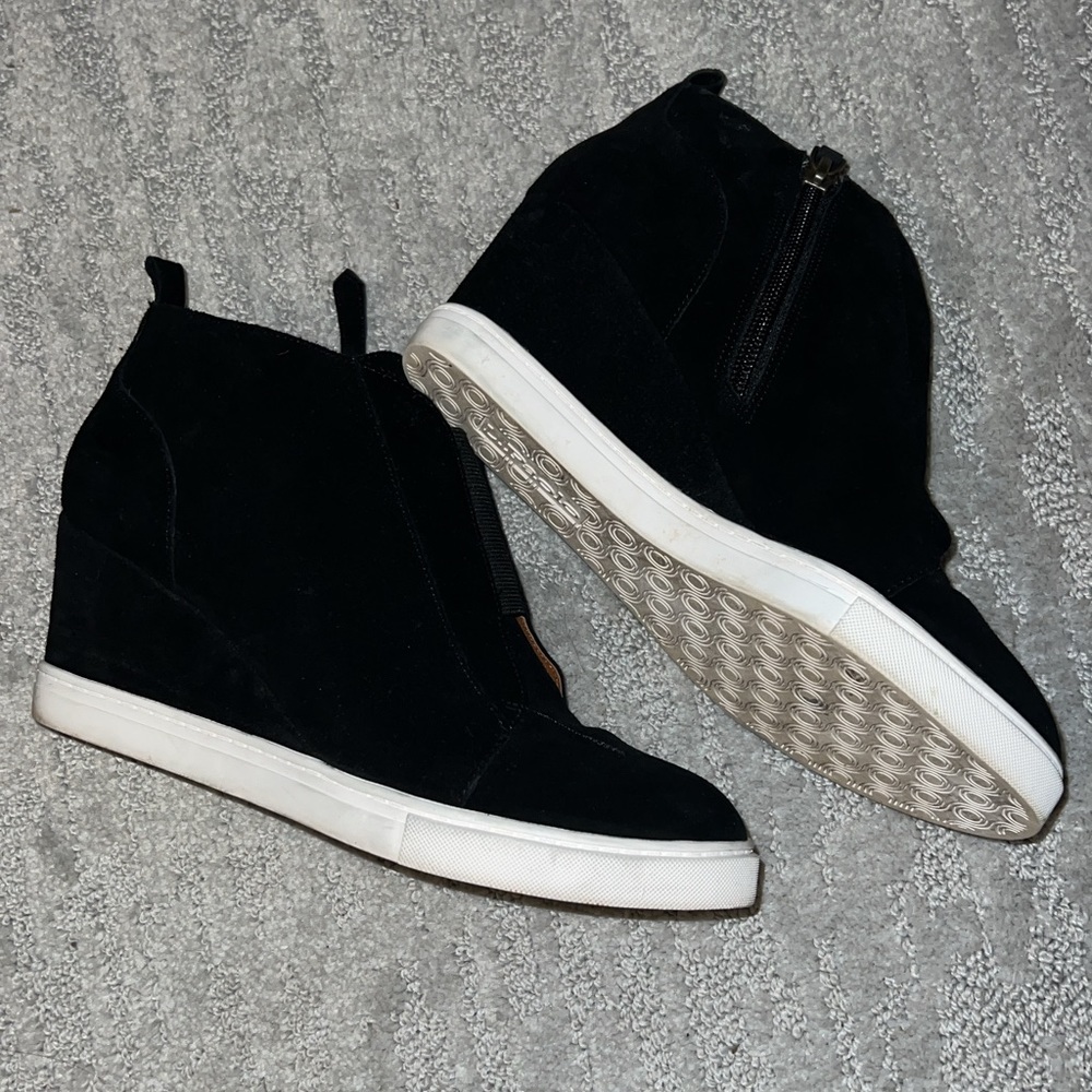 Paolo wedge shoe